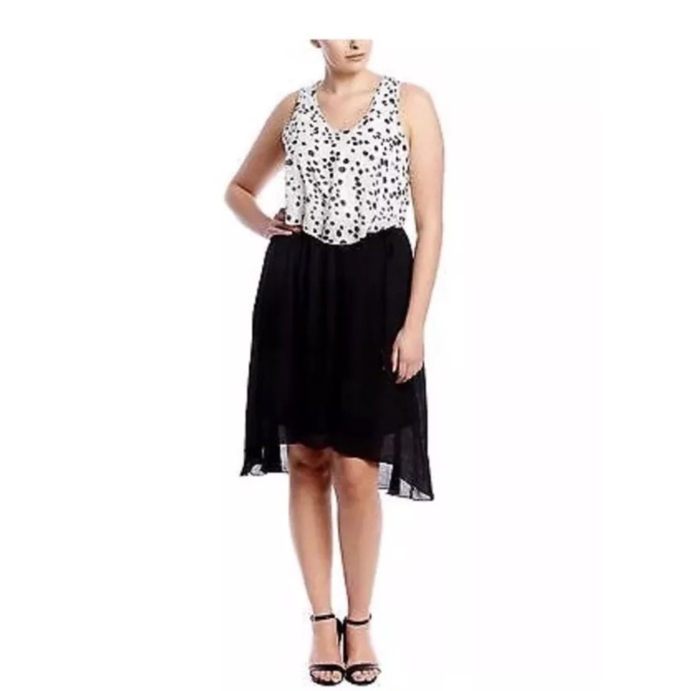 Host pick🎉🎉🎉New with tags dots high low dress 2X summer wedding uneven hem